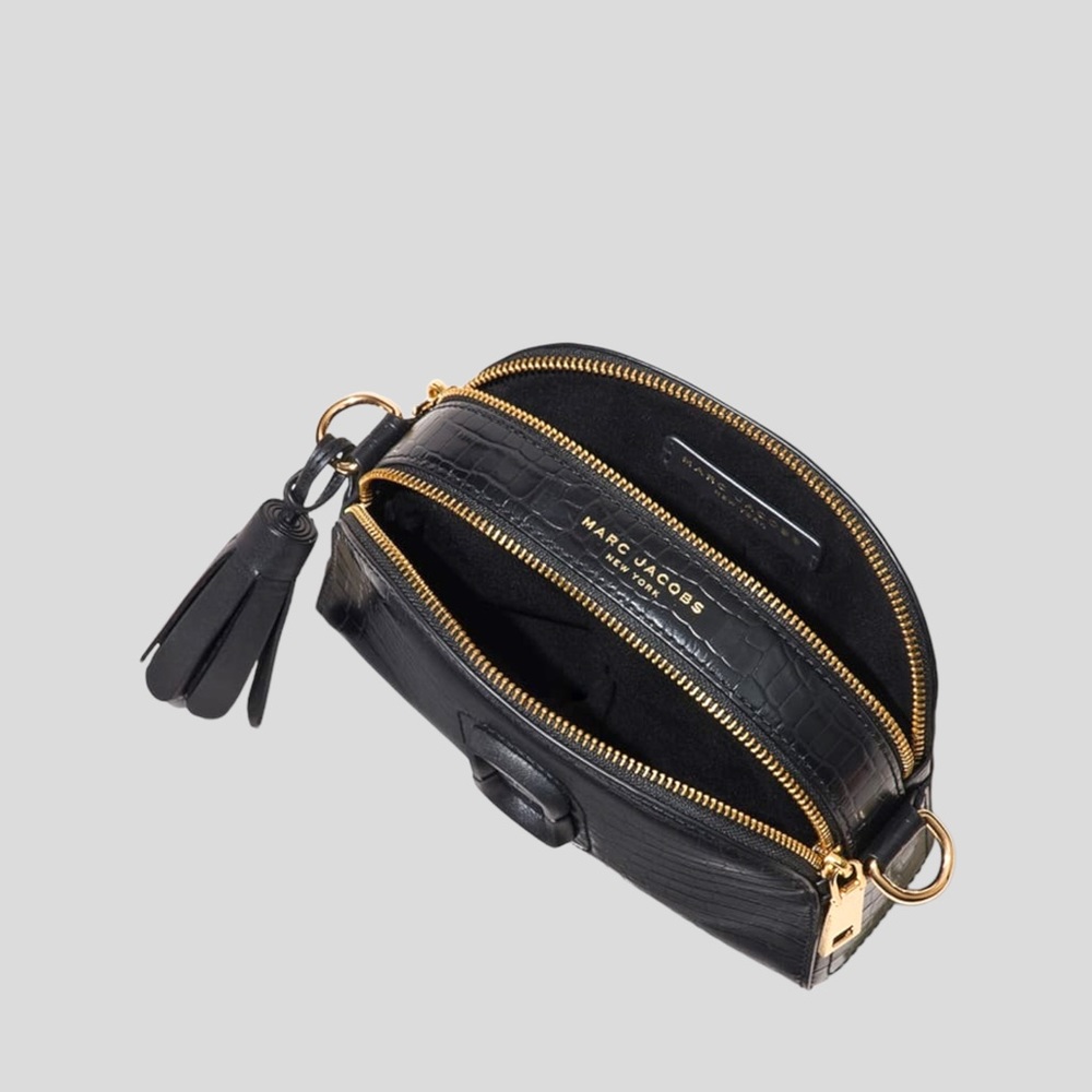 ❌SOLD❌ Marc Jacobs Shutter Moc-Croc Camera Crossbody Bag in Color: Black - Picture 4 of 6